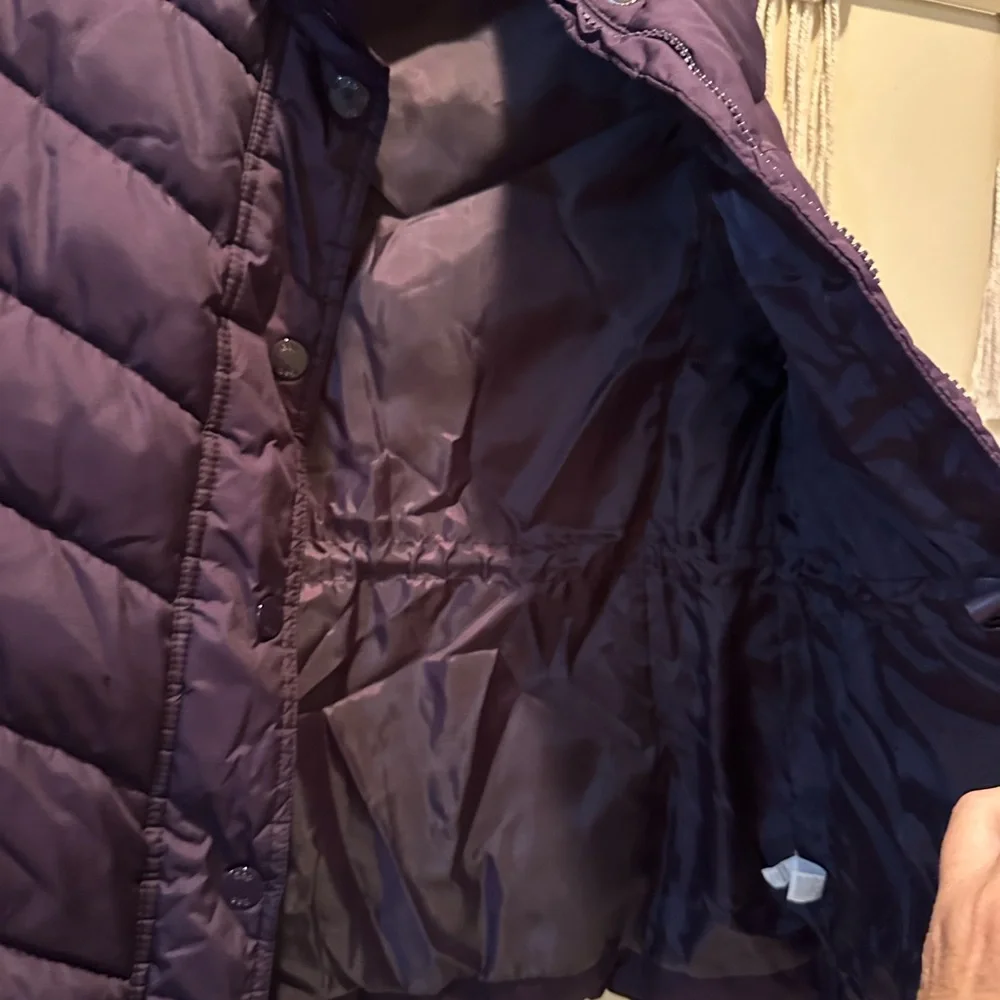 GAP Puffer Vest - Picture 5 of 8